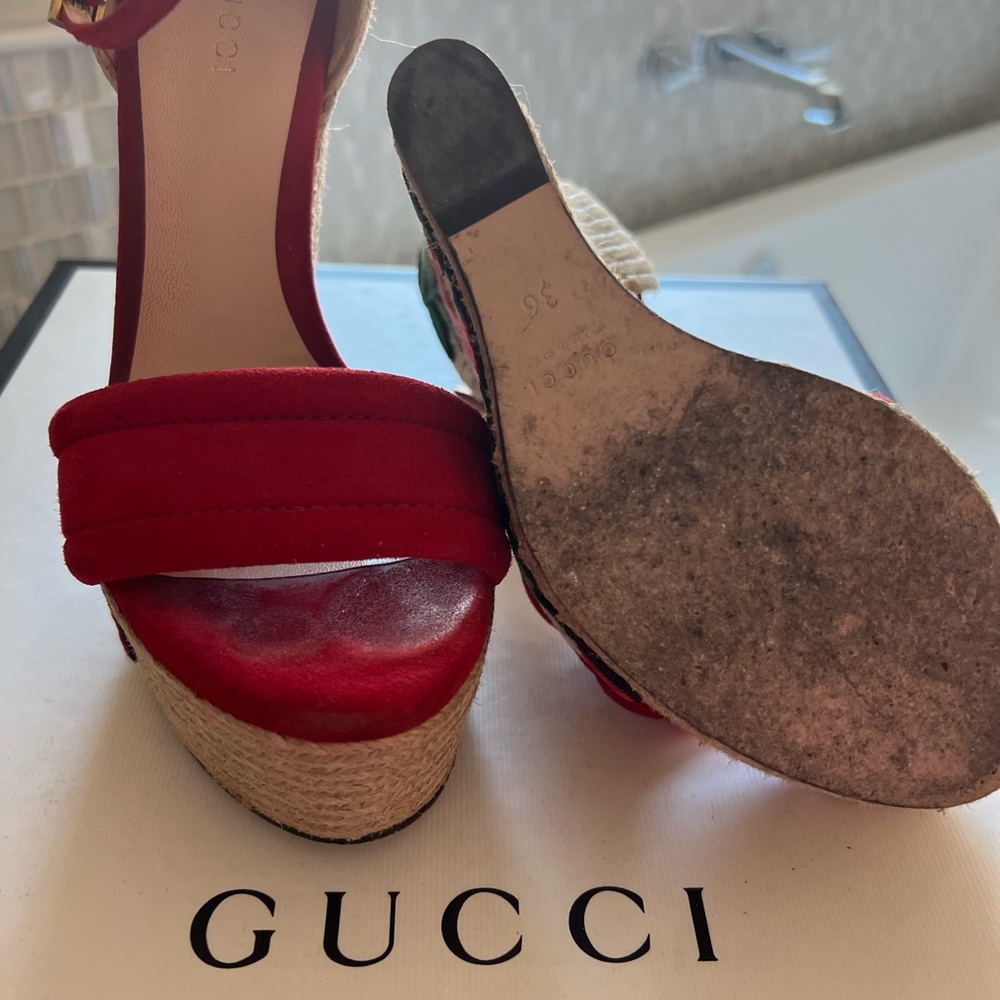 Gucci floral wedge heel size 36 - Picture 8 of 8